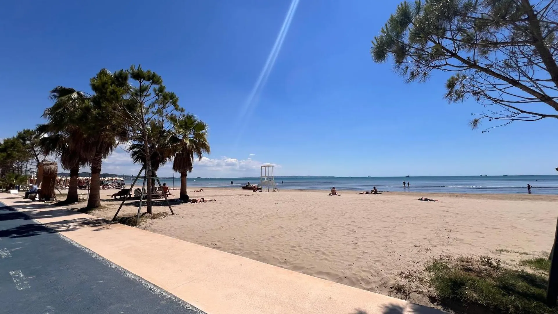 Nina Apartment دراس