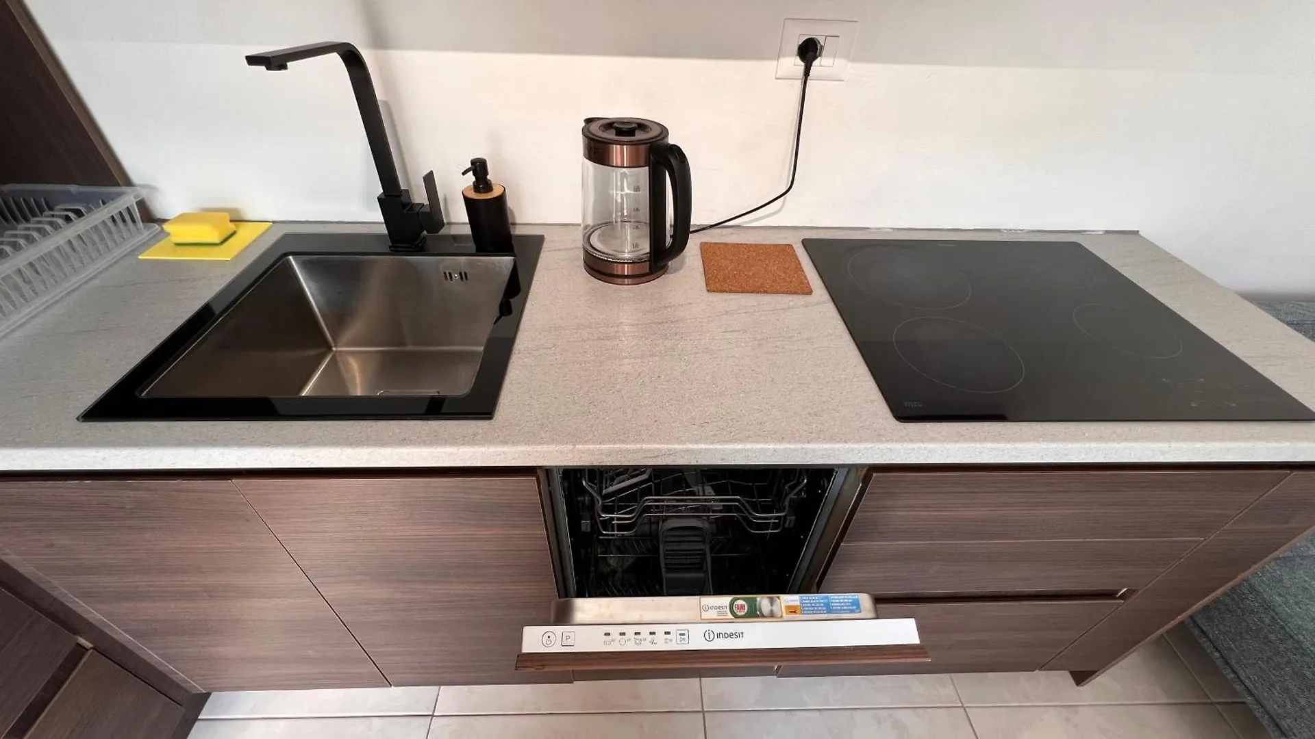 Nina Apartment Durres 0*,  Albania